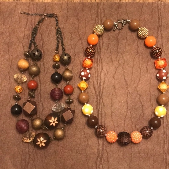 Vintage Jewelry Lot of Two Beaded Necklaces - Picture 4 of 4